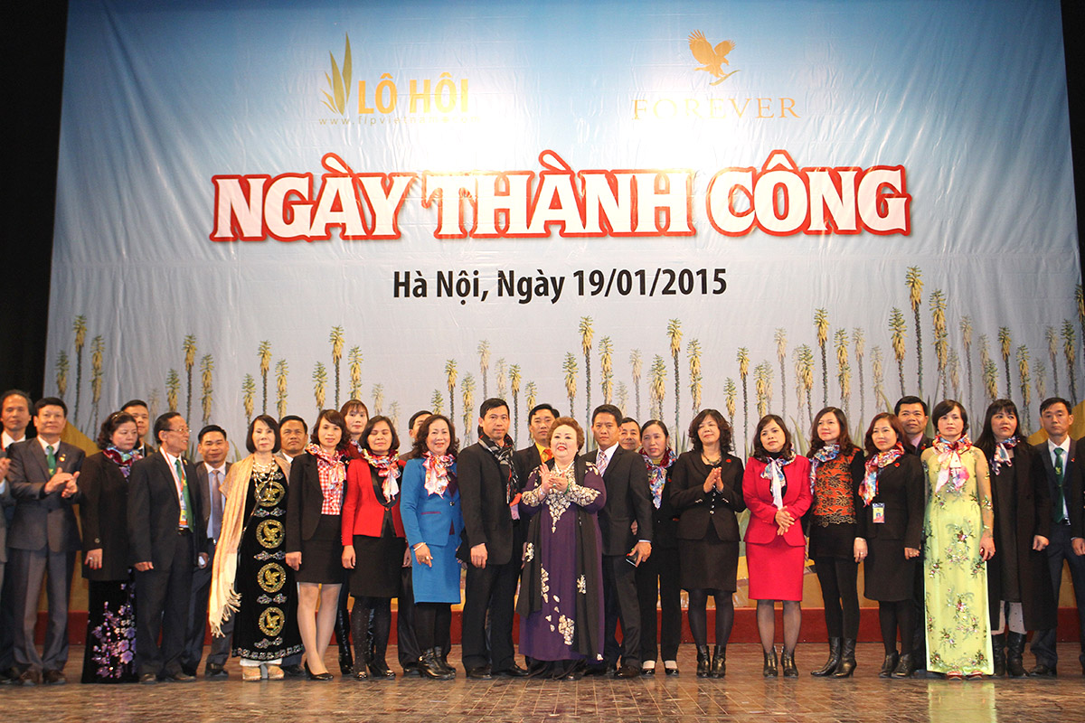 Ấm áp trọn niềm vui cùng Ngày thành công và Tiệc tất niên 2014 tại Hà Nội