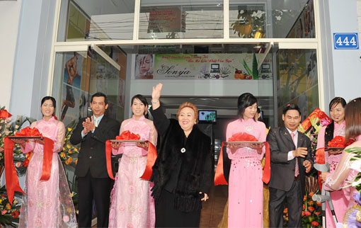 THE OPENING CEREMONY OF THAI NGUYEN DISTRIBUTION CENTER
