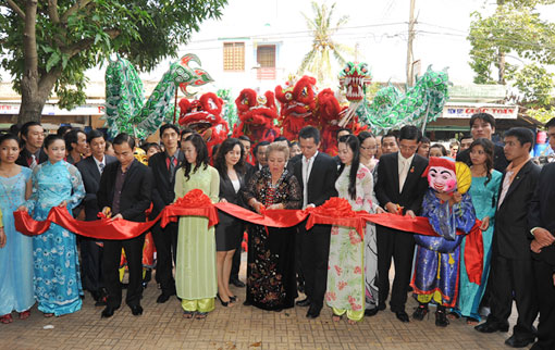 OPENING CEREMONY OF KIEN GIANG FLP DISTRIBUTION CENTER